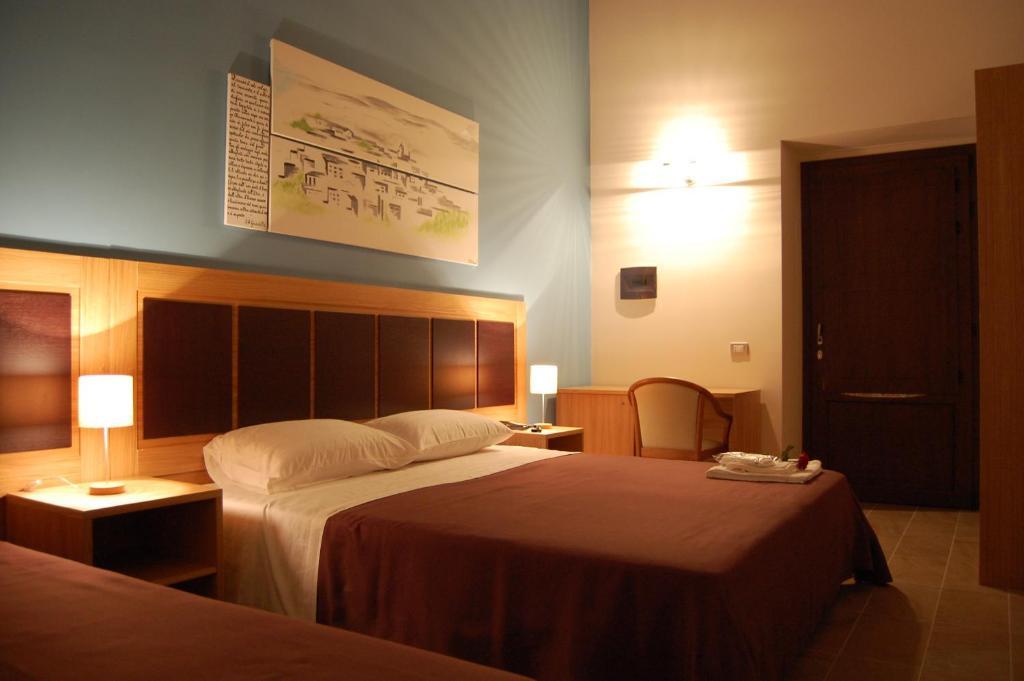 Terre Iblee Resort Chiaramonte Gulfi Pokój zdjęcie