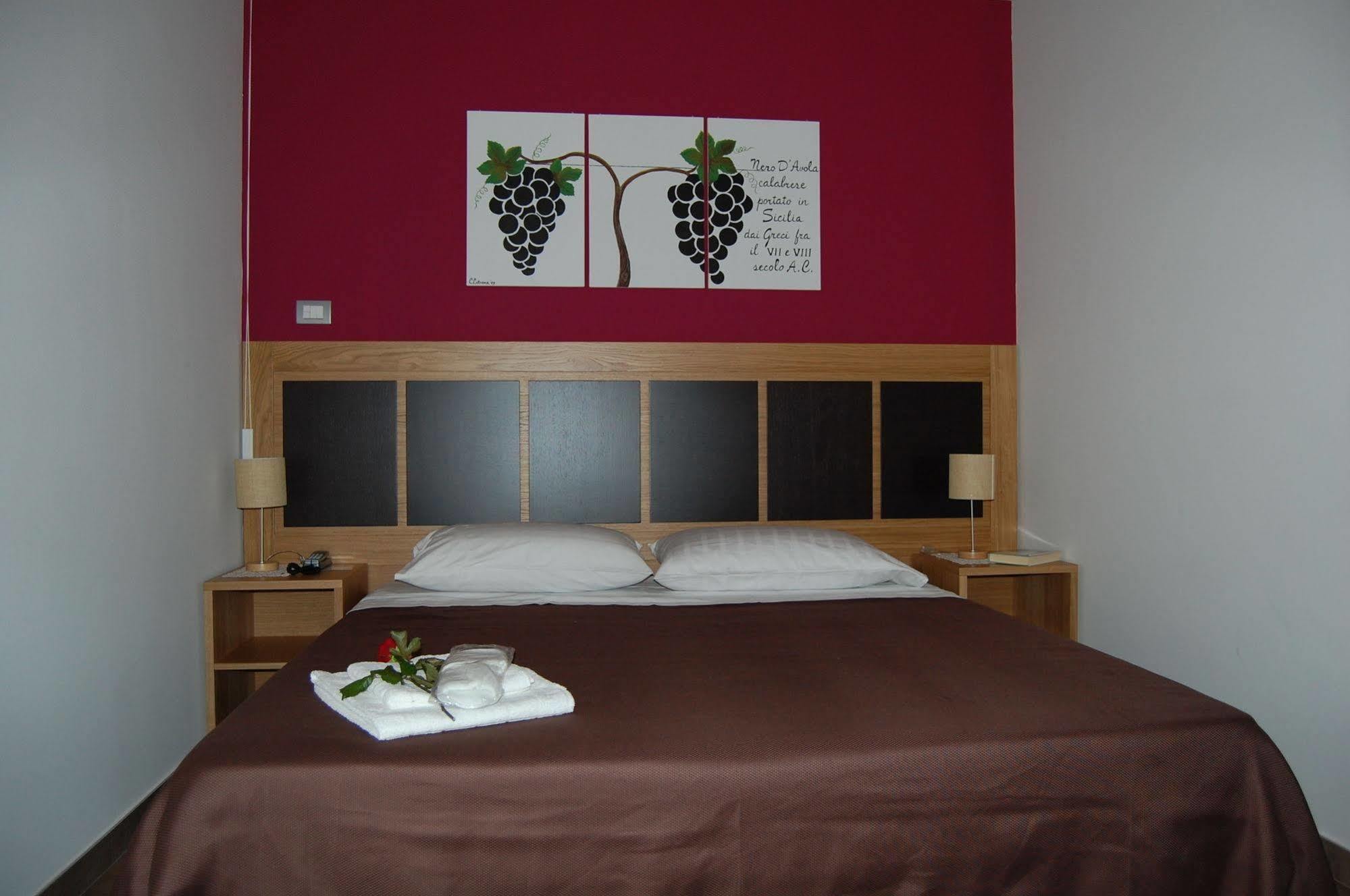Terre Iblee Resort Chiaramonte Gulfi Zewnętrze zdjęcie